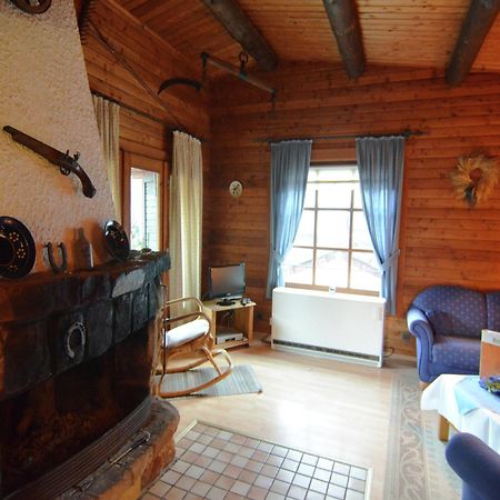 Detached Holiday Residence In The Wonderfully Beautiful Harz Kamschlacken Bagian luar foto