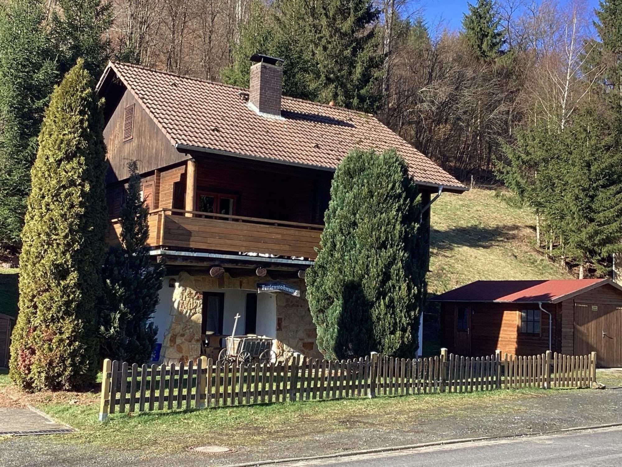Detached Holiday Residence In The Wonderfully Beautiful Harz Kamschlacken Bagian luar foto